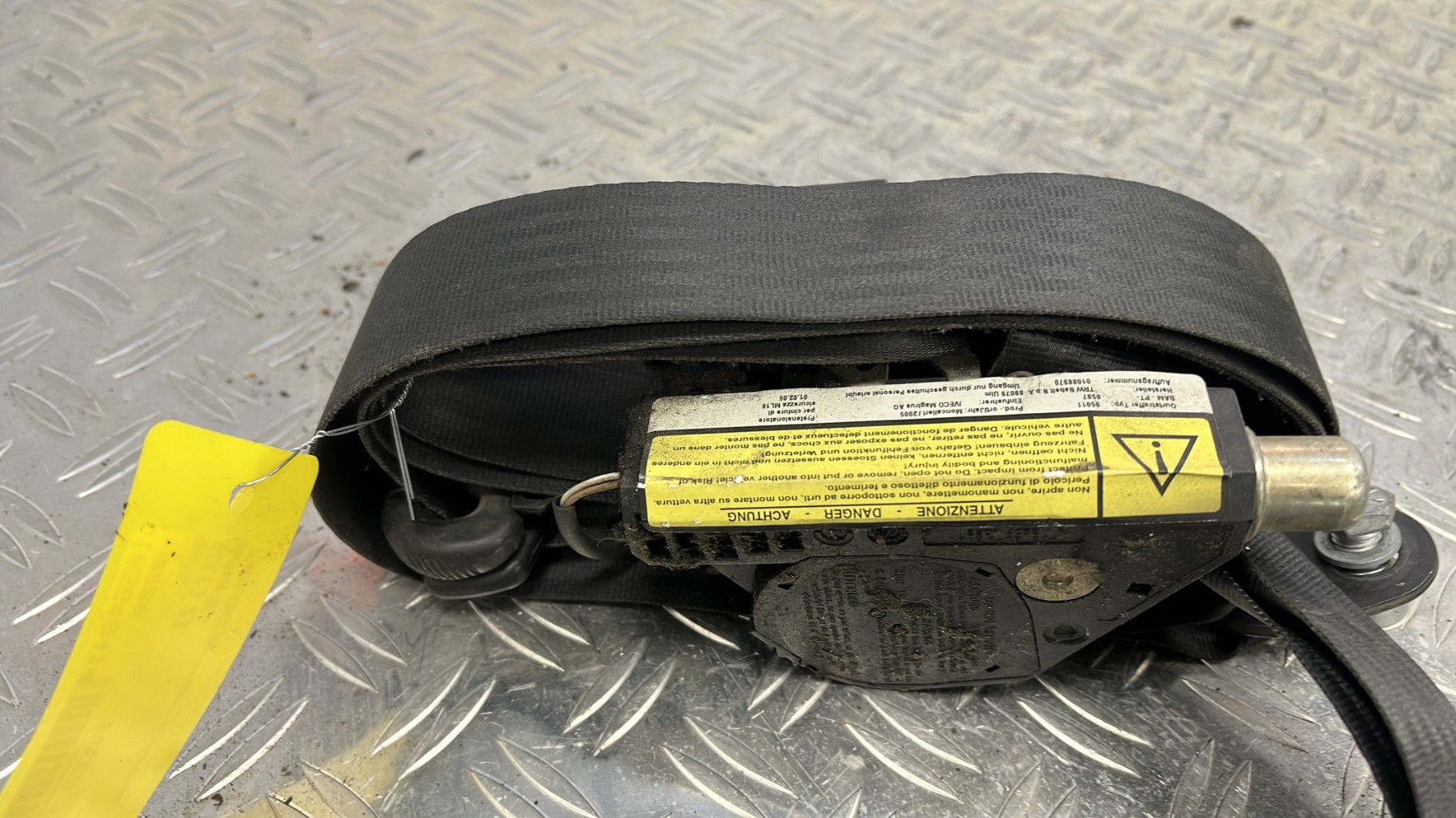 Ceinture avant gauche IVECO DAILY 3 – 33017280A1