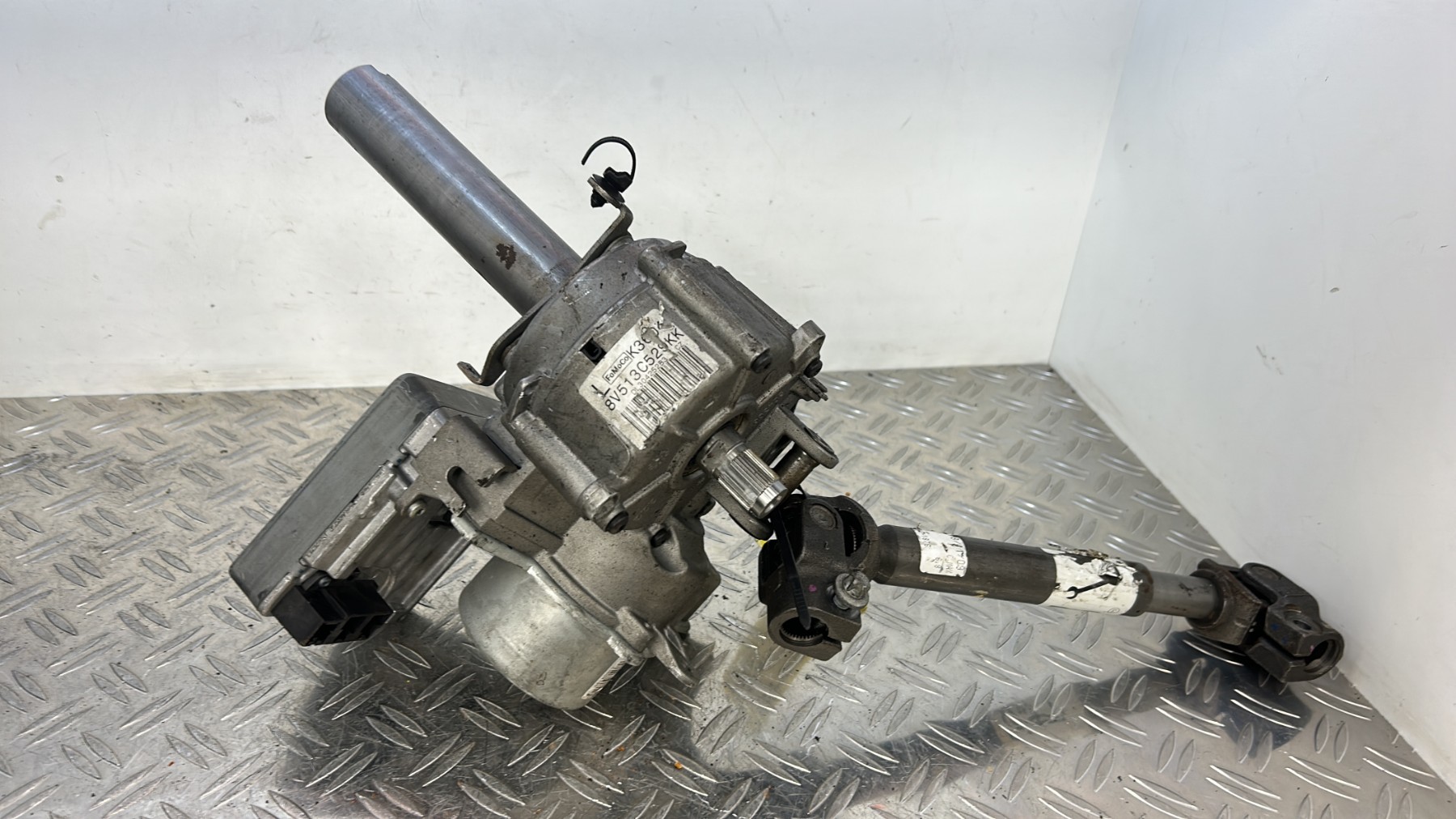 Colonne de direction FORD FIESTA 6 PHASE 1 – 8V513C529KK