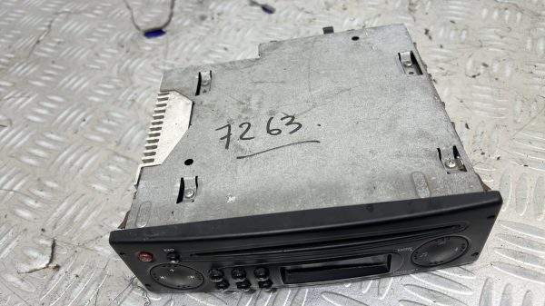 Autoradio d’origine RENAULT CLIO 2 PHASE 2 – 8200633639T