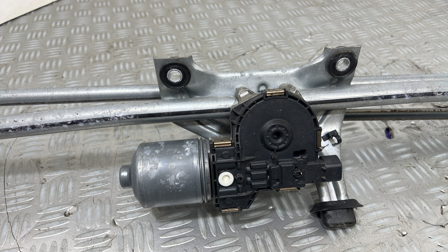 Moteur essuie glace avant OPEL MERIVA B PHASE 1 – 3397021103