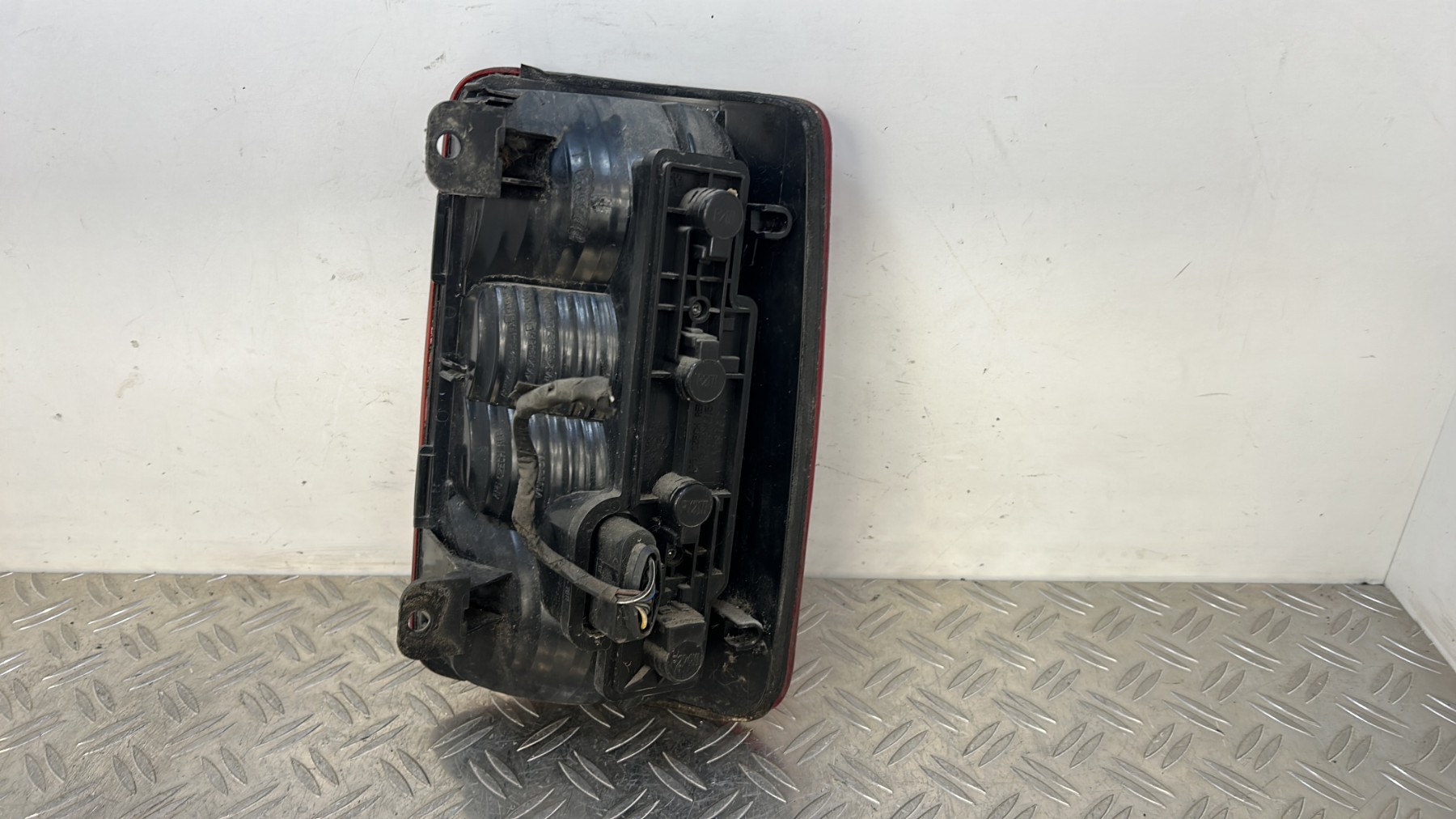 Feu arriere principal gauche (feux) VOLKSWAGEN CADDY 3 PHASE 1 – 2K0945095N