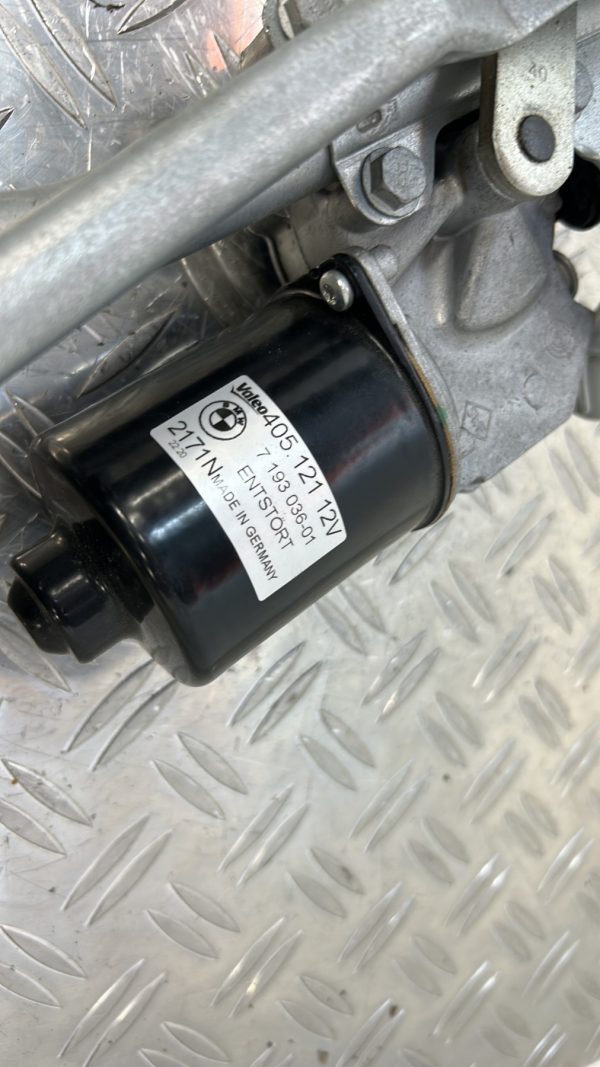 Moteur essuie glace avant BMW SERIE 1 E88 CABRIO – 719303601