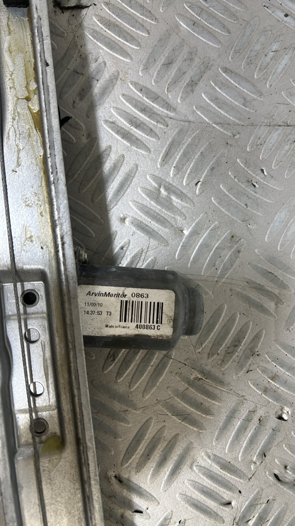 Leve vitre electrique arriere droit RENAULT CLIO 3 PHASE 2 – 8200291153