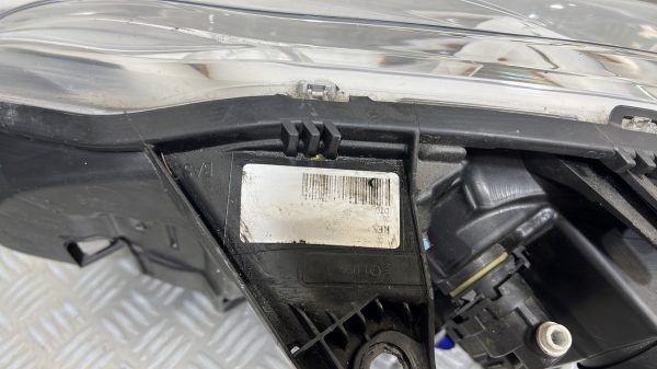 Optique avant principal droit (feux)(phare) RENAULT LAGUNA 3 PHASE 1 BREAK – 260100072R