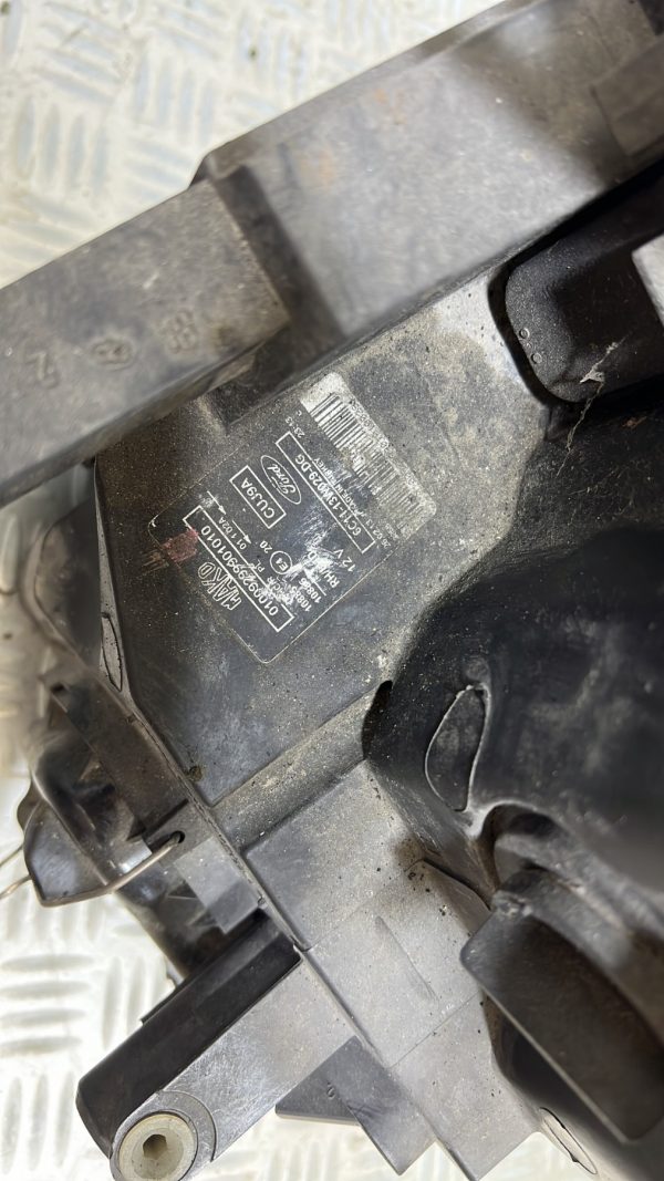 Optique avant principal droit (feux)(phare) VOLKSWAGEN GOLF 5 – 1K6941032