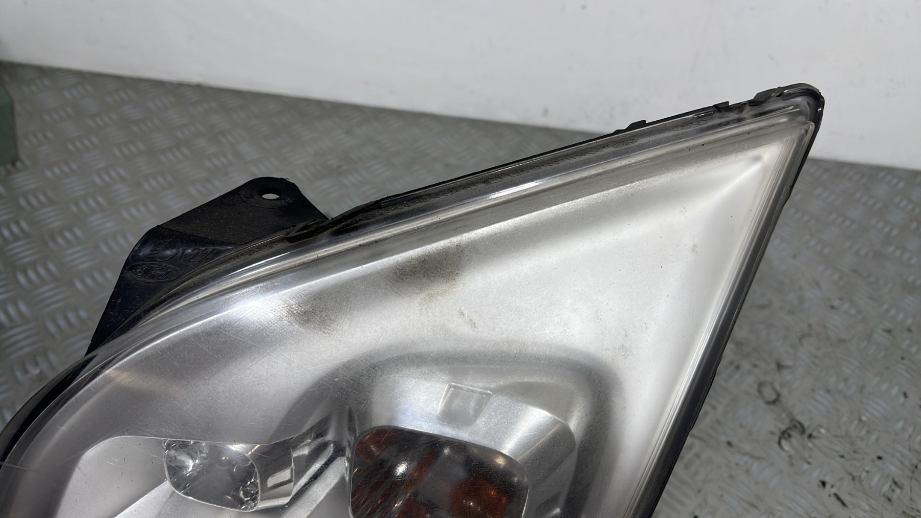 Optique avant principal gauche (feux)(phare) FORD TRANSIT 4 – 6C1113W030DE