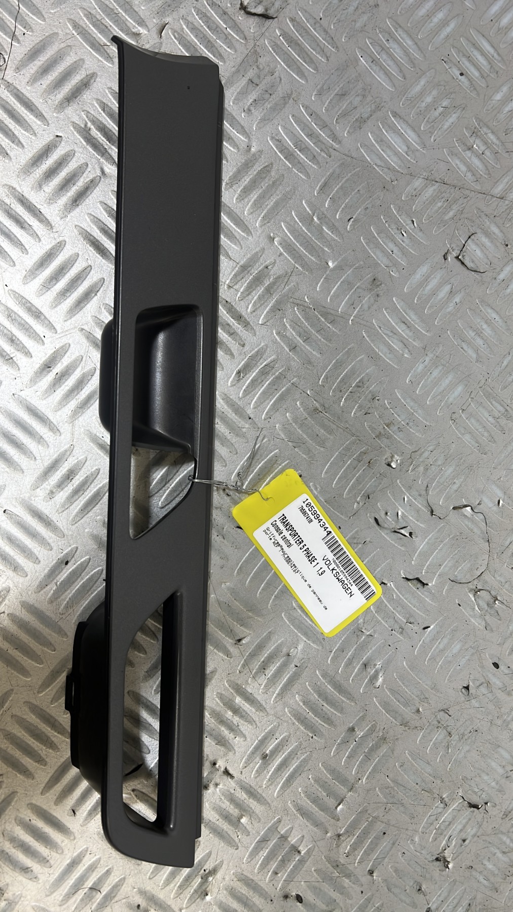 Console central (interieur plastique) VOLKSWAGEN TRANSPORTER 5 PHASE 1 – 7H5867410F