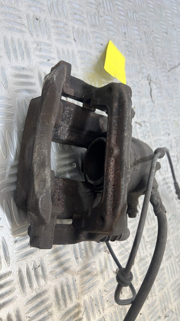 Etrier avant gauche (freinage) MERCEDES CLASSE A 176 PHASE 2 – A24638