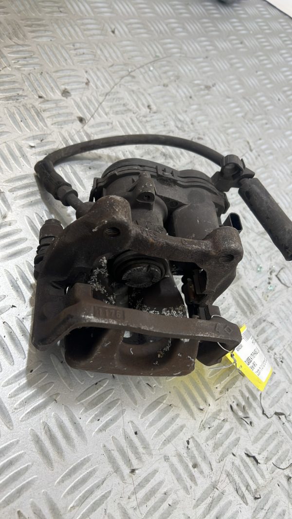 Etrier arriere droit (freinage) MERCEDES CLASSE A 176 PHASE 2 – A0004232481