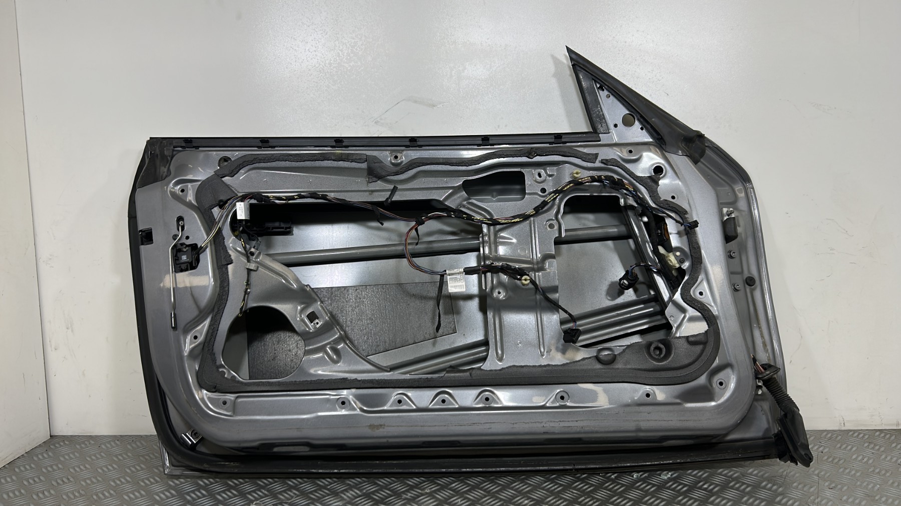 Porte avant gauche BMW SERIE 1 E88 CABRIO – 41007207445