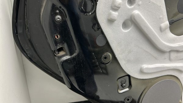 Porte arriere gauche PEUGEOT 208 1 PHASE 2 – 9671907580