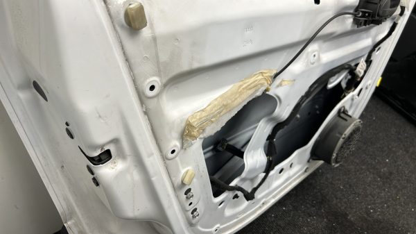 Porte avant gauche PEUGEOT PARTNER 2 PHASE 3 – 9002Z3