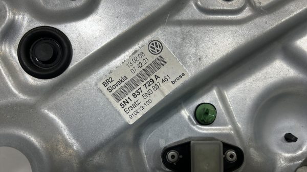 Leve vitre electrique avant gauche VOLKSWAGEN TIGUAN 1 PHASE 1 – 5N1837729A