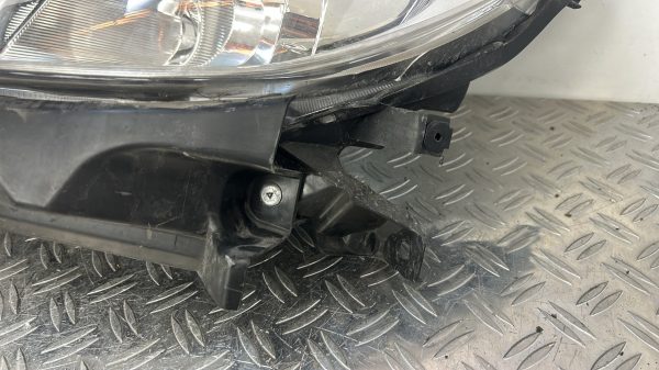 Optique avant principal gauche (feux)(phare) RENAULT CLIO 3 PHASE 1 – 8200865321