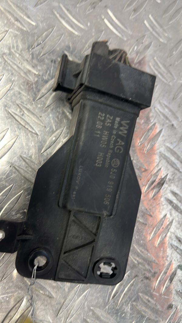 Relais electrique VOLKSWAGEN POLO 5 PHASE 1 – 5J0919506