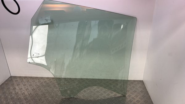 Vitre arriere gauche CITROEN C3 AIRCROSS PHASE 1 – YQ00043280