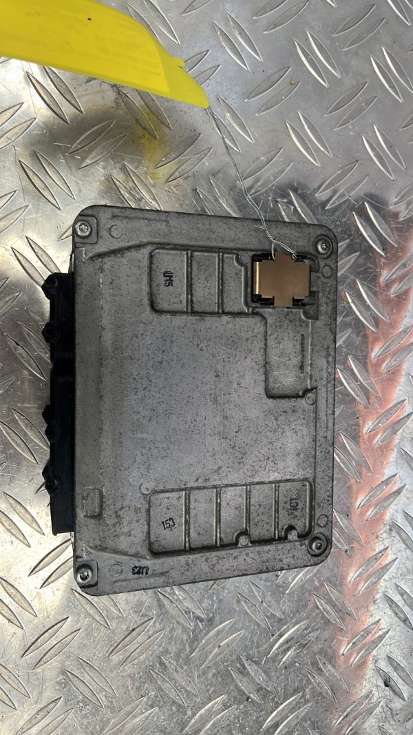 Calculateur moteur VOLKSWAGEN POLO 5 PHASE 1 – 5WP4054605