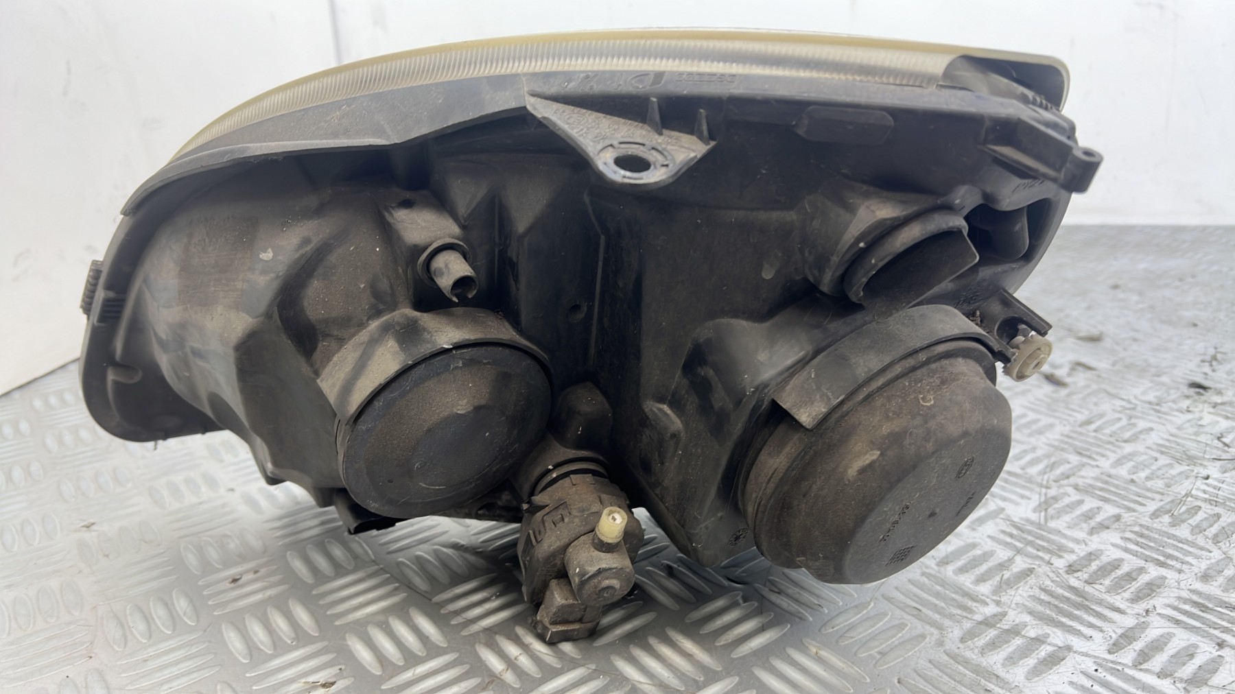 Optique avant principal droit (feux)(phare) RENAULT CLIO 2 PHASE 2 – 15602000RE