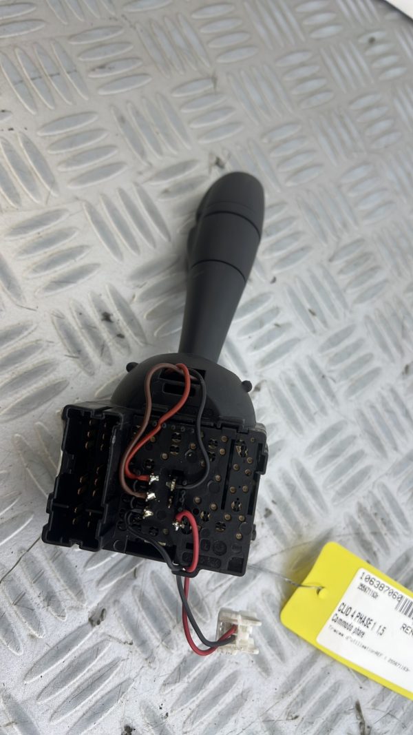 Commodo phare RENAULT CLIO 4 PHASE 1 – 255671163R