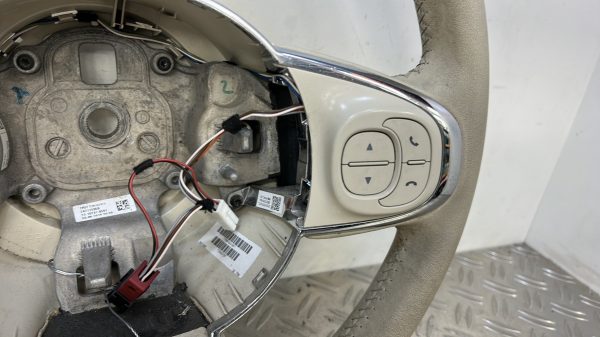 Volant FIAT 500 2 – 735633755 / 34211935B