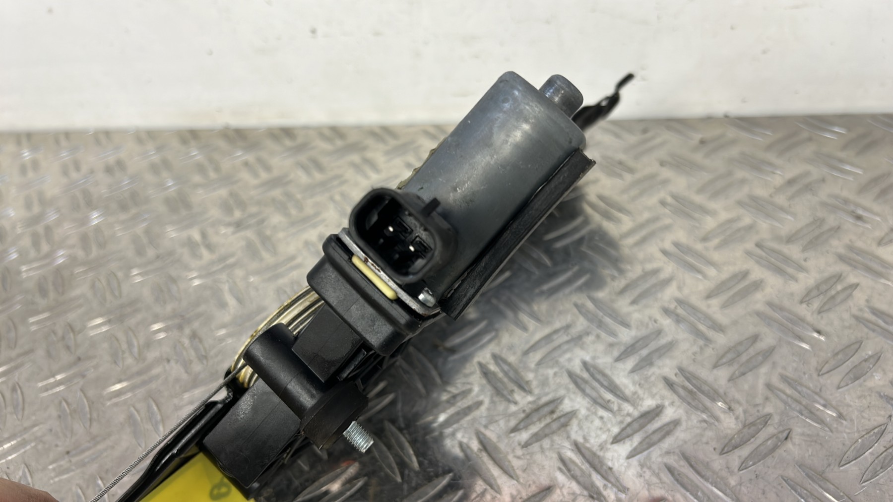 Leve vitre electrique avant droit