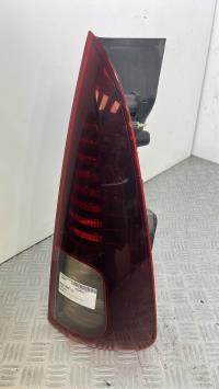 Feu arriere principal droit (feux)