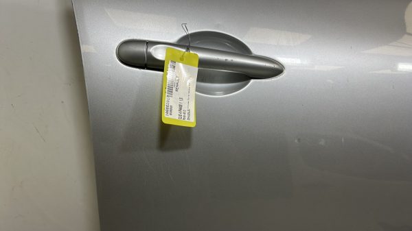 Porte avant droit