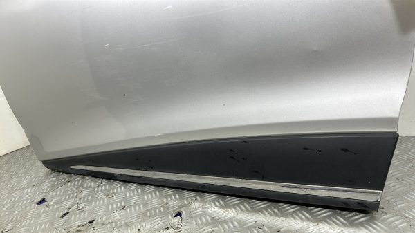 Porte avant gauche RENAULT CLIO 4 PHASE 1 – 801017896R
