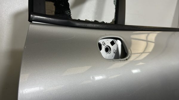 Porte avant gauche RENAULT CLIO 4 PHASE 1 – 801017896R