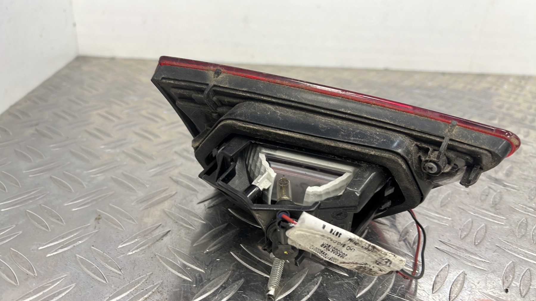 Feu arriere secondaire gauche (feux) RENAULT CLIO 4 PHASE 1 – 265505796r