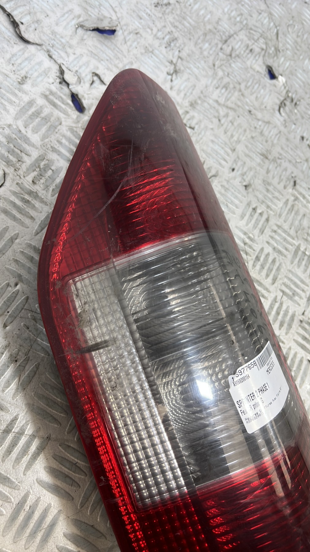 Feu arriere principal gauche (feux) MERCEDES SPRINTER 2 PHASE 1 – A9068200164