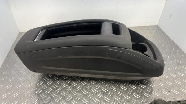 Console central (interieur plastique) CITROEN C4 PICASSO 2 PHASE 1 – 9677314177