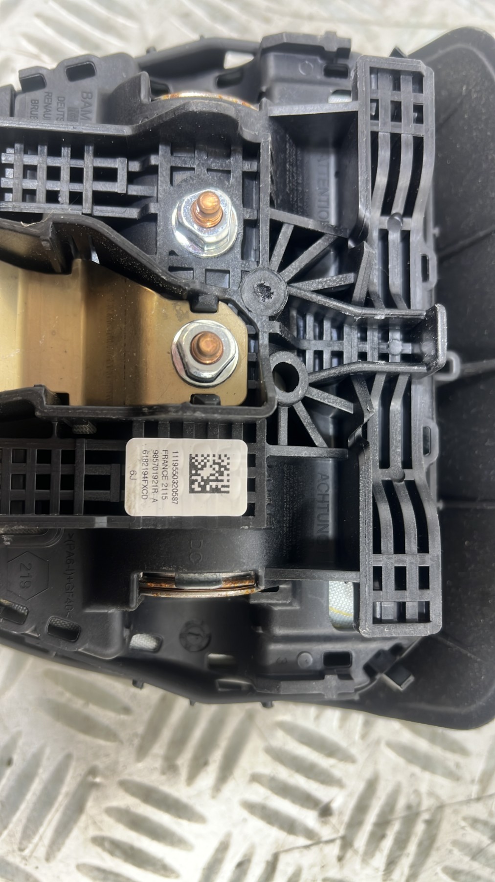 Air bag conducteur RENAULT GRAND SCENIC 3 PHASE 1 – 985701921r