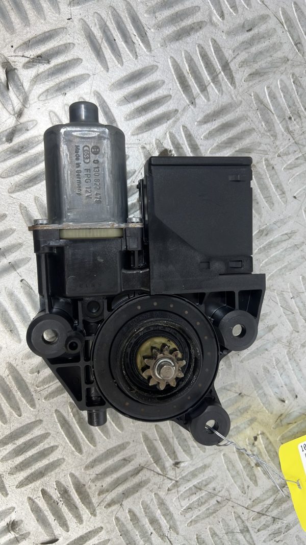 Moteur leve vitre avant gauche RENAULT GRAND SCENIC 3 PHASE 1 – 807311805r