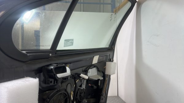 Porte avant droit PEUGEOT 207 PHASE 1 – 00009004X8