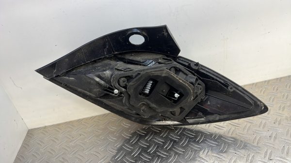 Feu arriere principal gauche (feux) OPEL ASTRA H PHASE 2 – 93357459