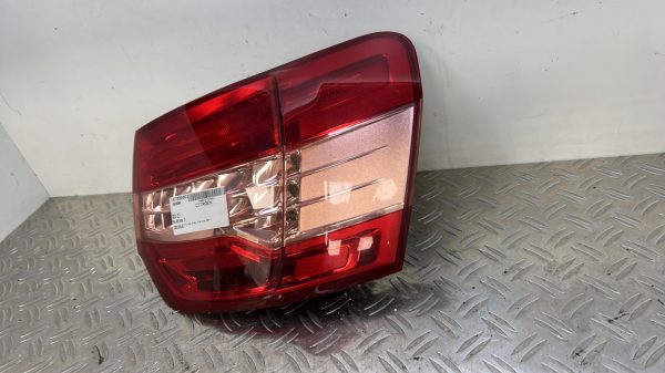 Feu arriere principal droit (feux) CITROEN C5 2 – 9681063680