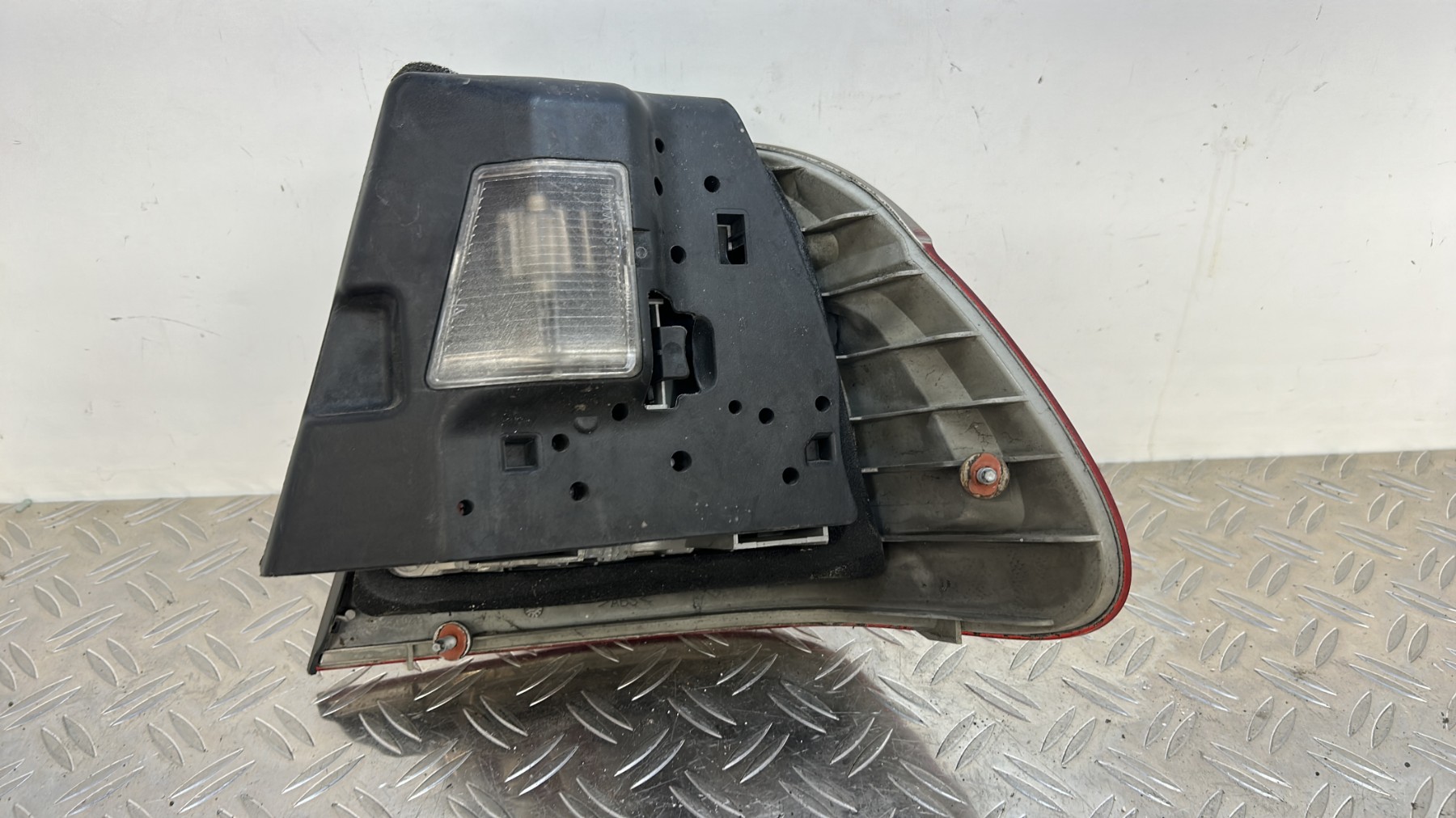 Feu arriere principal gauche (feux) BMW SERIE 3 E36 COMPACT – 8383821