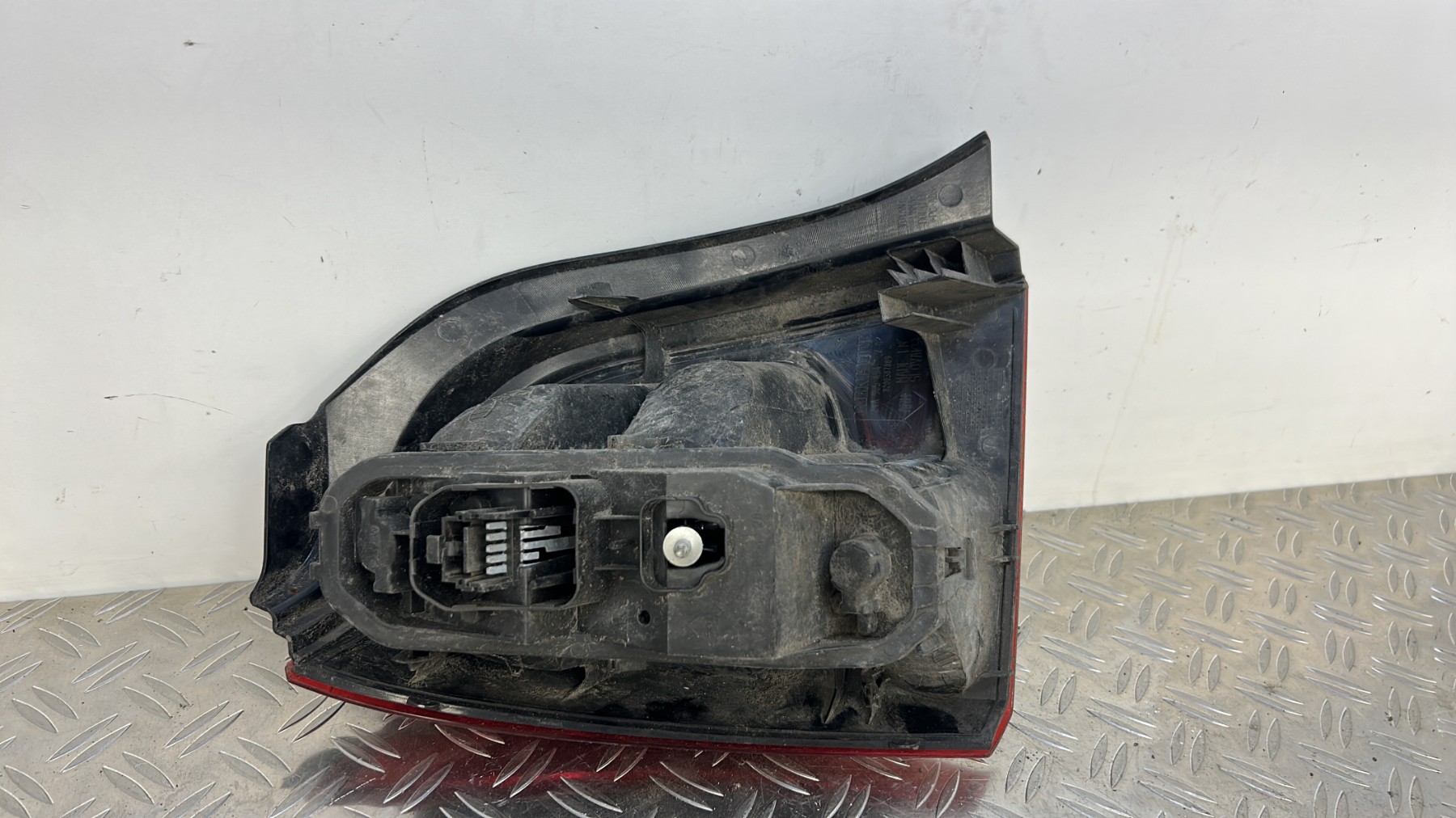 Feu arriere principal droit (feux) RENAULT TWINGO 2 PHASE 1 – 8200387889