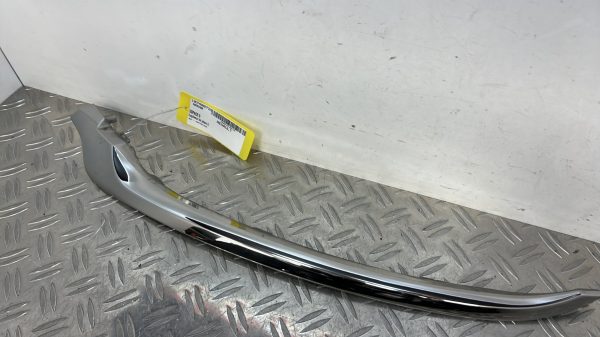 Enjoliveur de phare gauche RENAULT ESPACE 5 – 620752163R