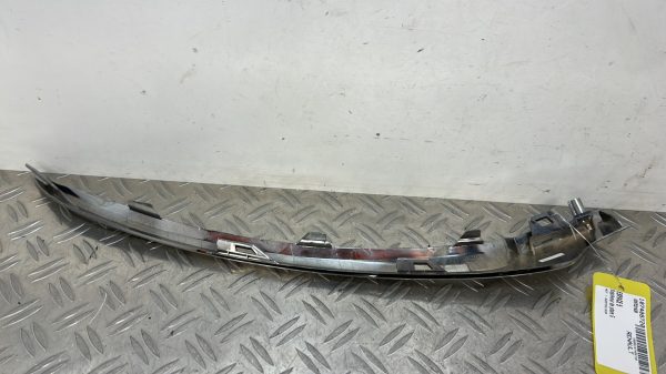 Enjoliveur de phare gauche RENAULT ESPACE 5 – 620752163R