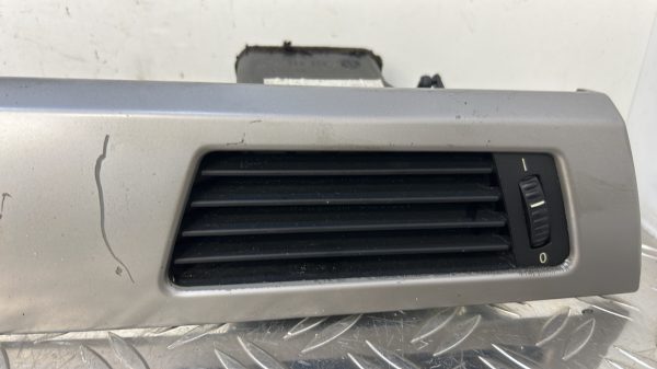 Aerateur tableau de bord BMW SERIE 3 E90 PHASE 1 – 52850610