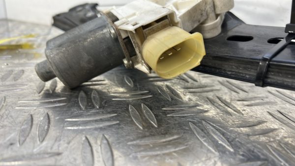 Leve vitre electrique avant gauche BMW SERIE 3 E90 PHASE 1 – 51337140587