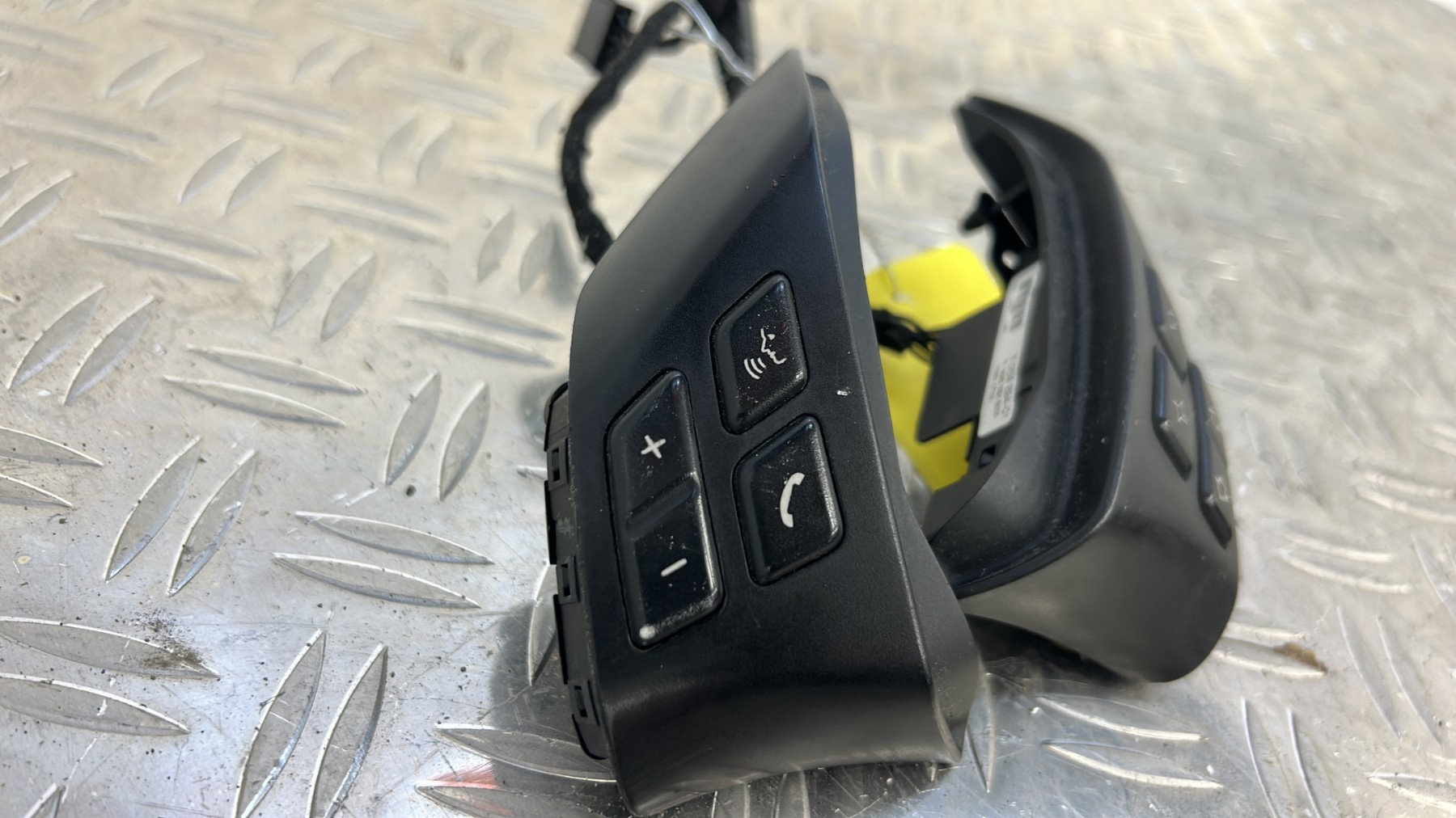 Commande autoradio BMW SERIE 3 E90 PHASE 1 – 695989401