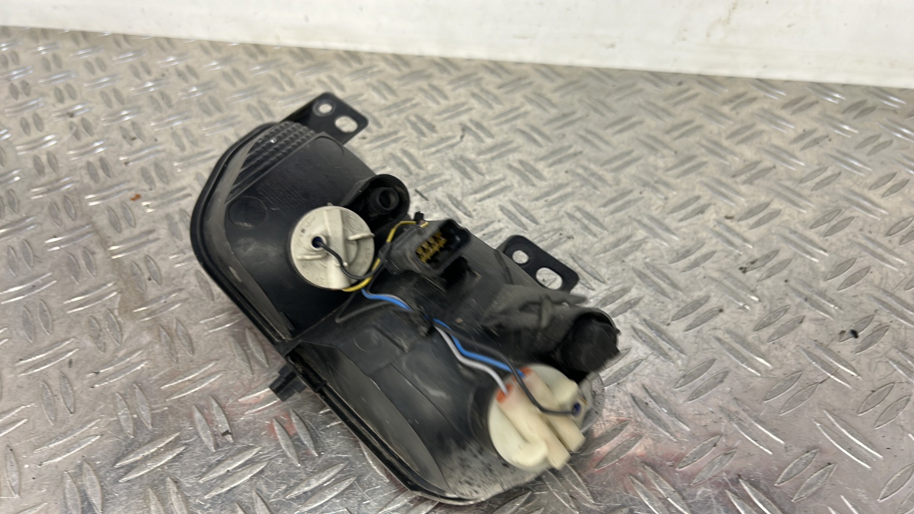 Anti brouillard gauche (feux) CITROEN C4 PICASSO 2 PHASE 1 – 9676122780