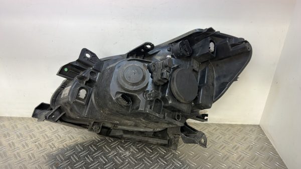 Optique avant principal droit (feux)(phare) RENAULT CLIO 3 PHASE 1 – 8200459823