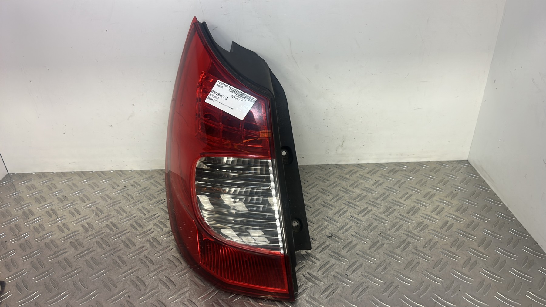 Feu arriere principal gauche (feux) RENAULT SCENIC 2 PHASE 2 – 8200474328