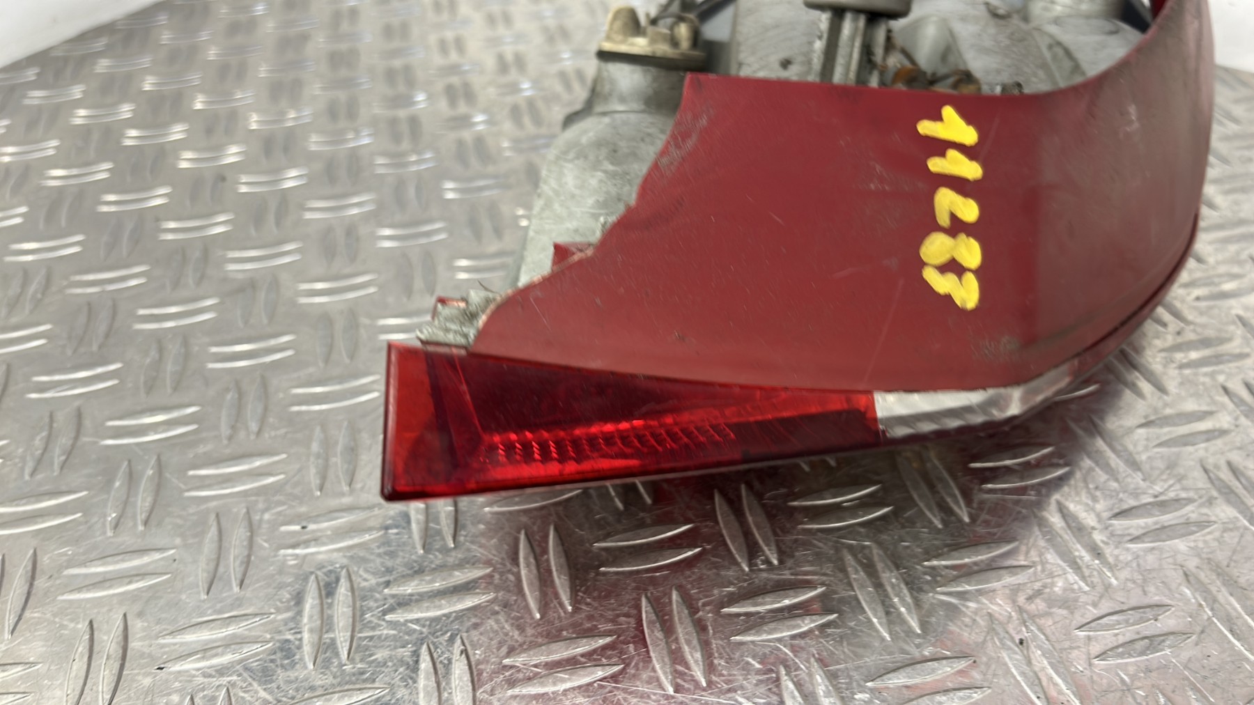 Feu arriere principal droit (feux) SKODA FABIA 2 PHASE 1 BREAK – 5J6945112