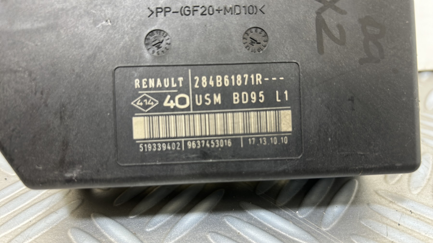 Boitier USM RENAULT MEGANE – 284B61871R