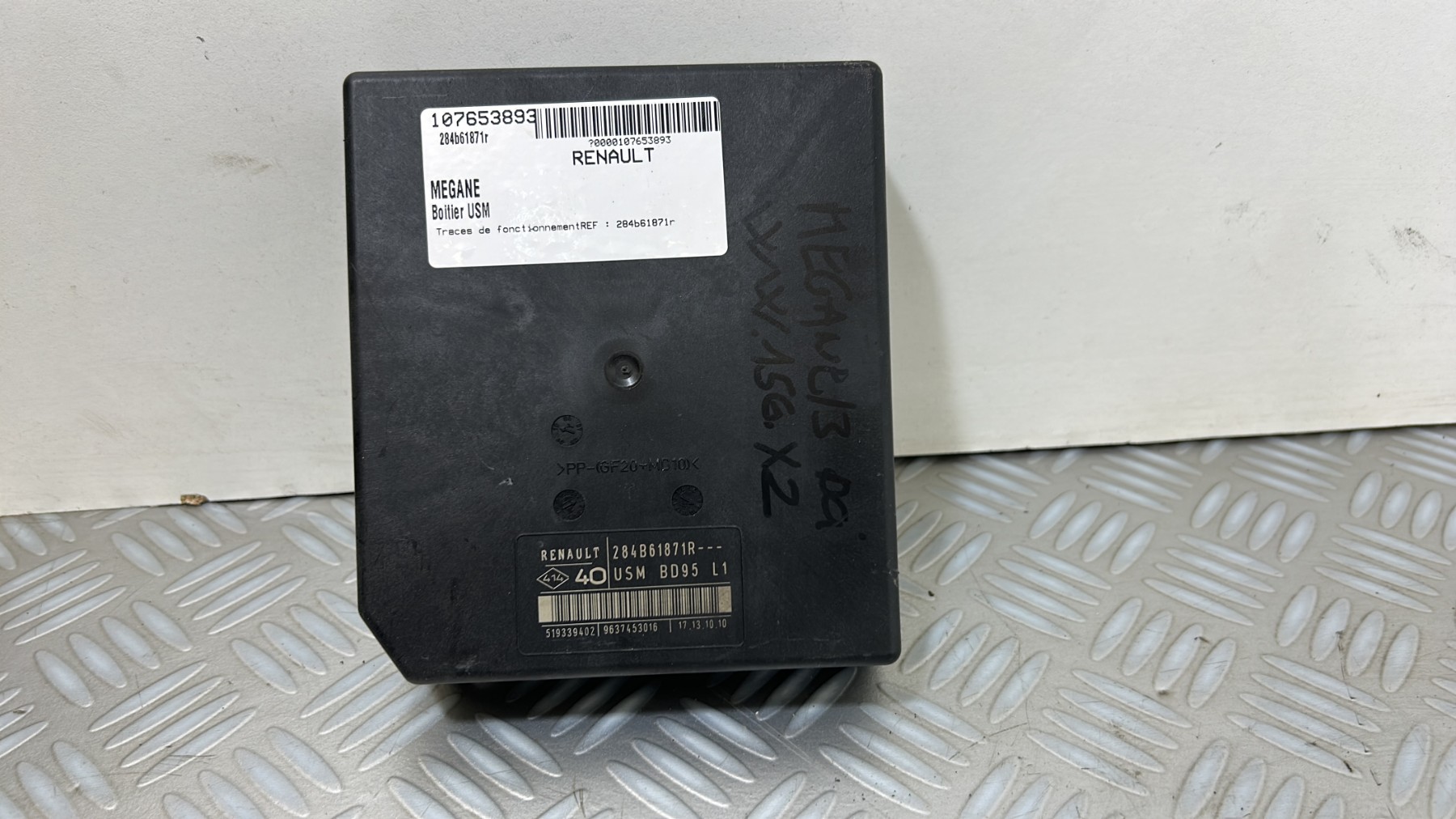 Boitier USM RENAULT MEGANE – 284B61871R